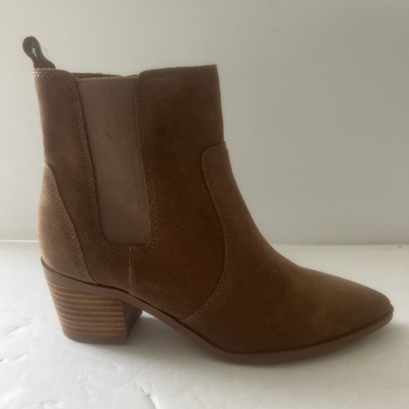 FRANCO SARTO $149 Sager Boots Tan Suede Chelsea Bootie Stacked Heel Size 5 NWT - Picture 3 of 8